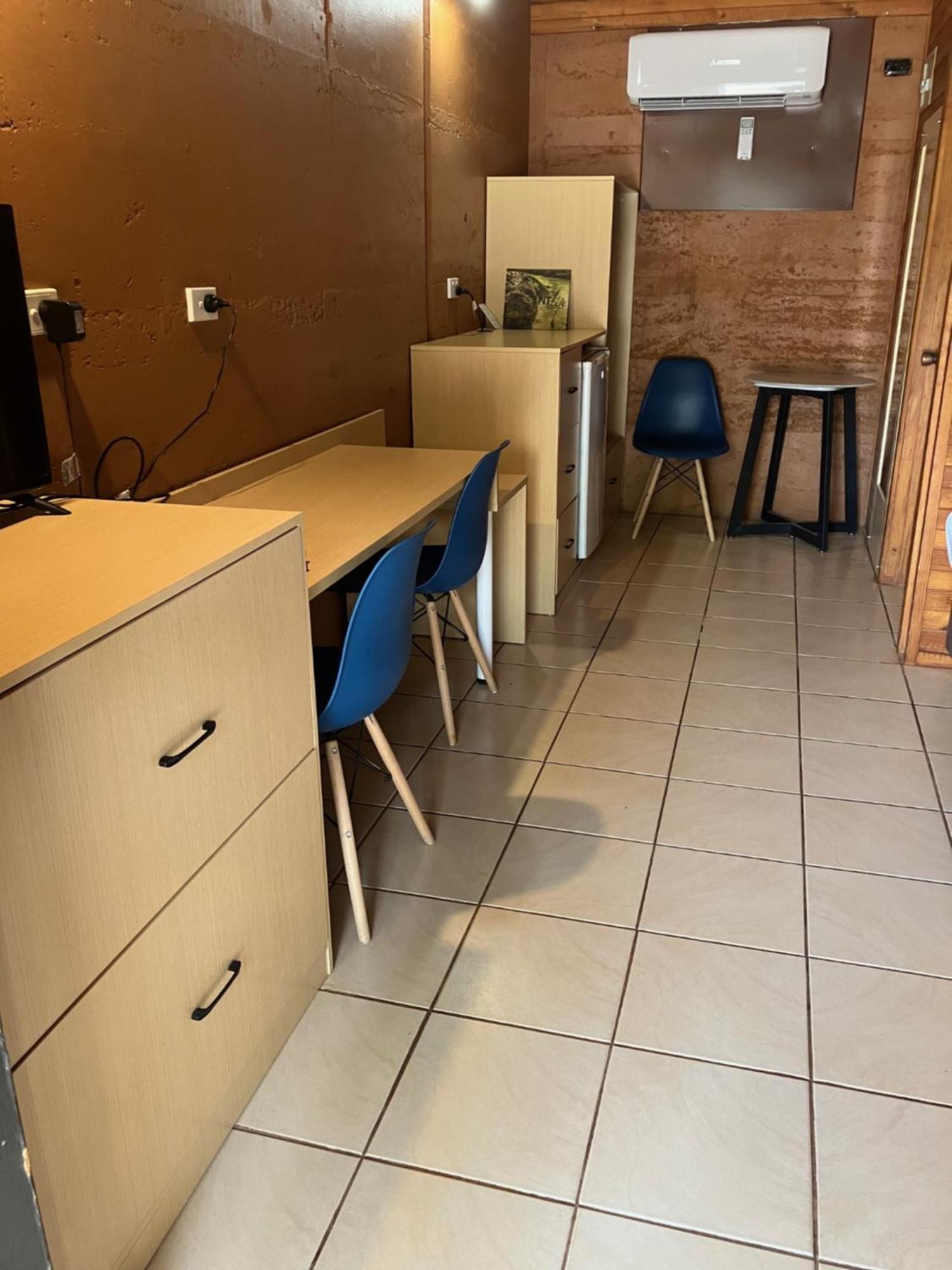 Territory Manor Motel & Caravan Park Mataranka Room photo